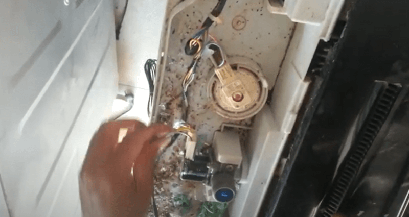 Máy giặt Panasonic lỗi H01 do phao áp lực nước gặp vấn đề